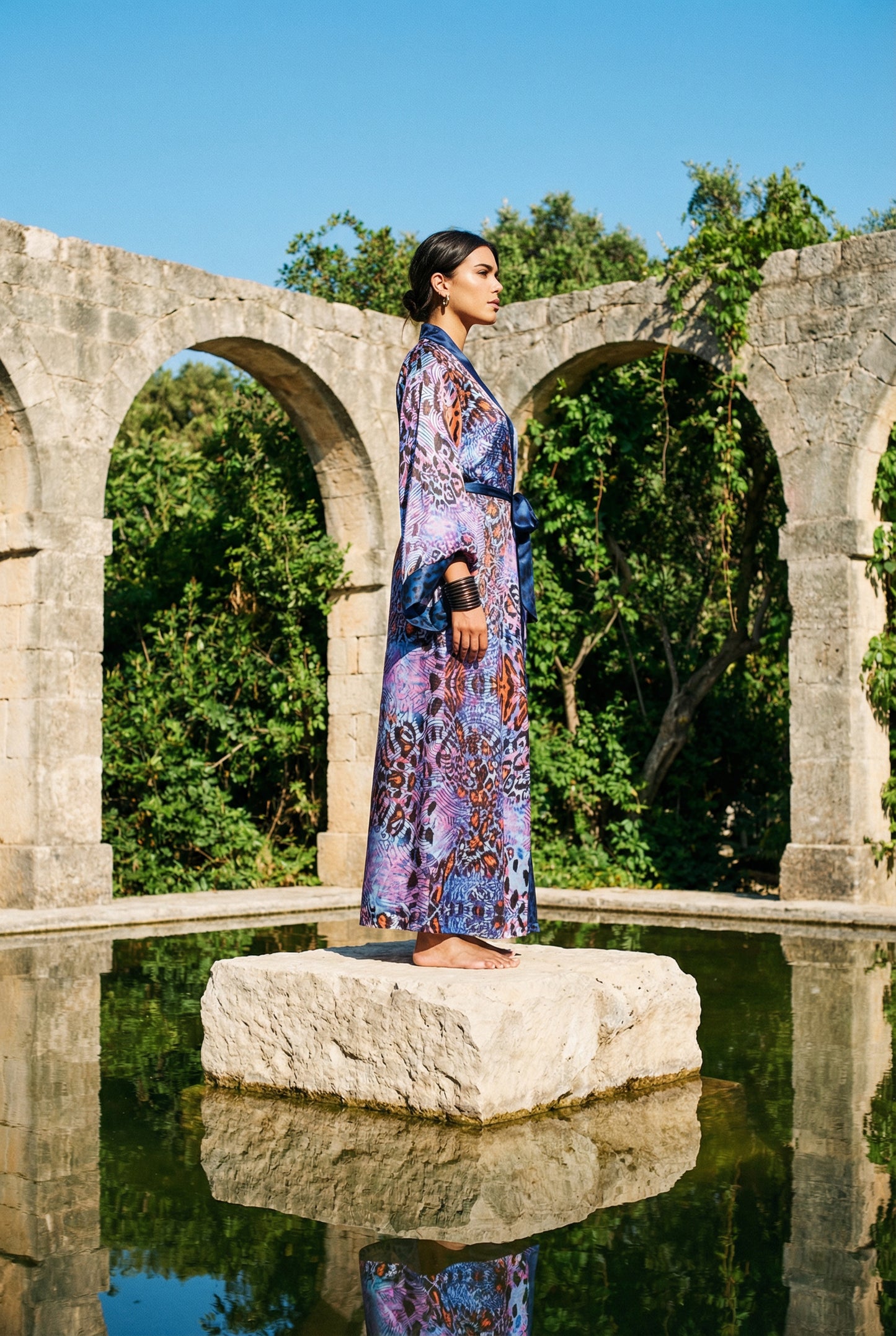 Amara Robe